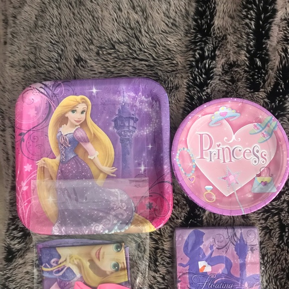 👑Princess Party👑 - Picture 3 of 4